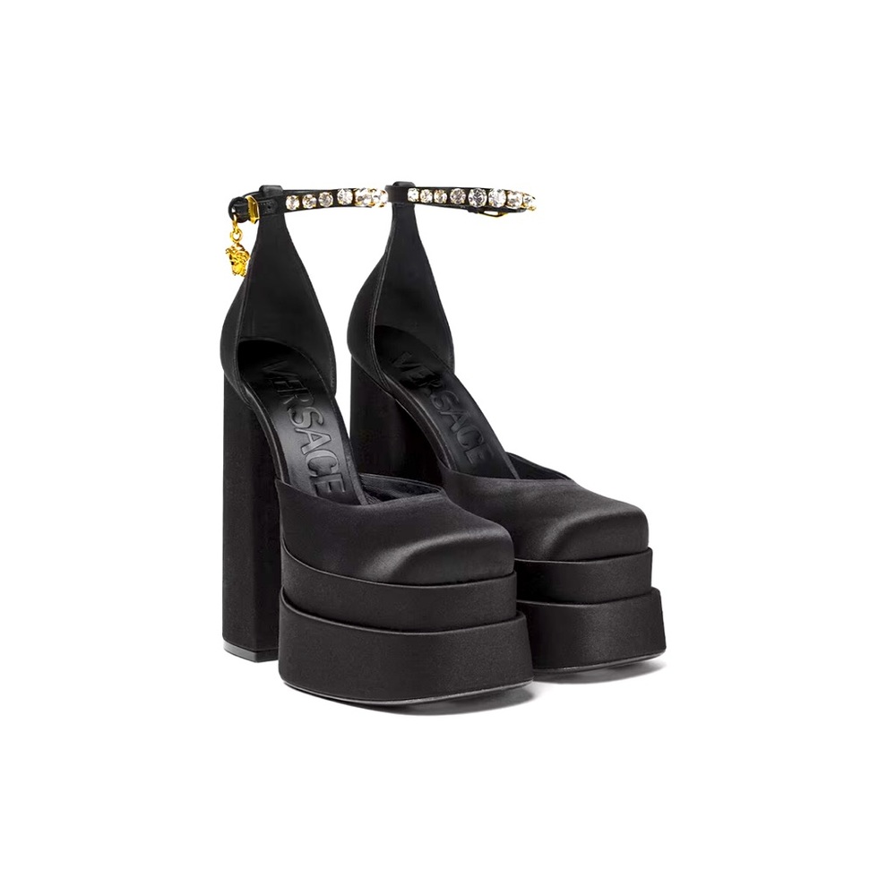 Medusa aevitas platform pumps